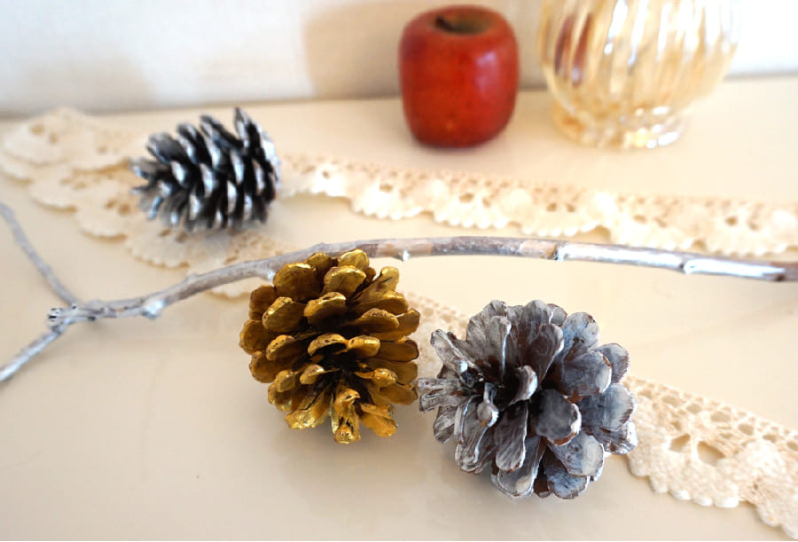 松ぼっくりオブジェ