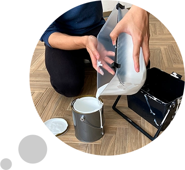 塗料がこぼれる