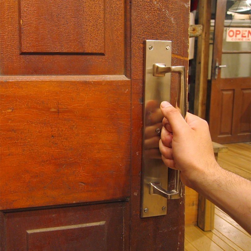 ^J nh DIY <br> VICTORIAN D. HANDLE  734g